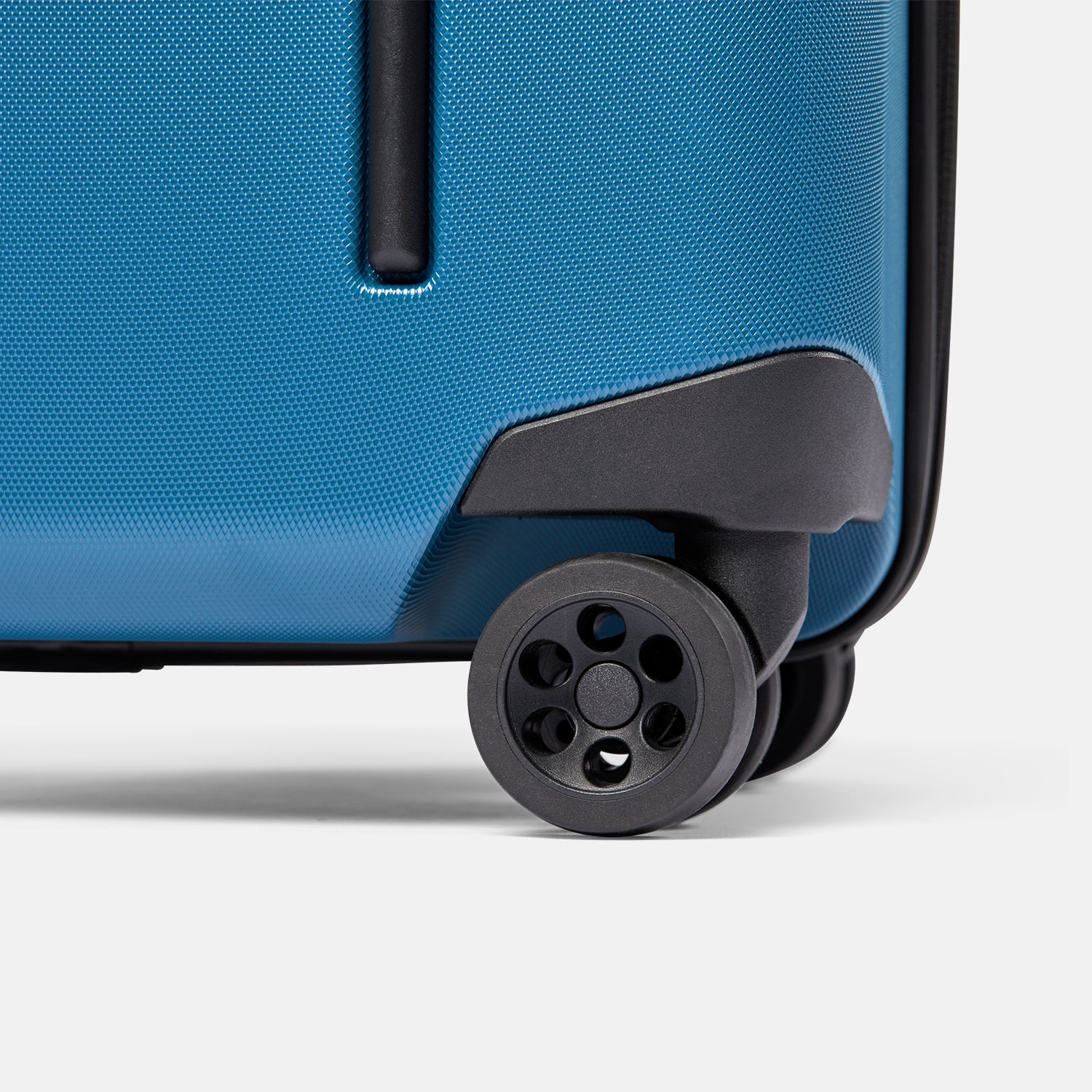 Ridge Carry-On Alpine Navy - Image 15