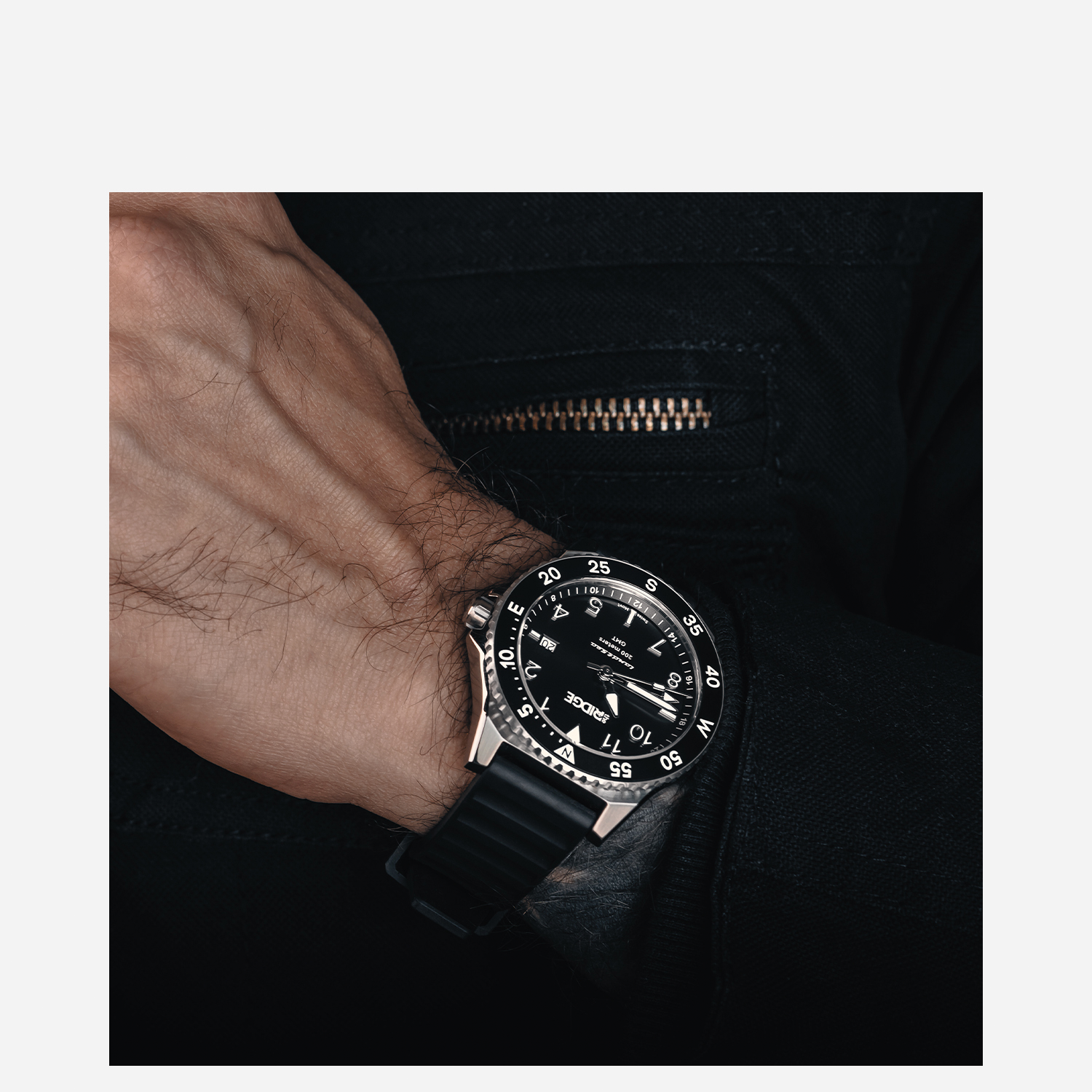 Ridge Land & Sea GMT Watch 42mm - Royal Black - Image 9